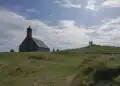 Le Mont Saint-Michel de Brasparts: Un joyau méconnu de la Bretagne