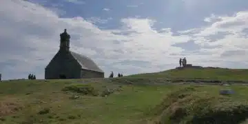 Le Mont Saint-Michel de Brasparts: Un joyau méconnu de la Bretagne