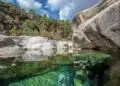 Plongeon dans la beauté naturelle la piscine de Cavu en Corse